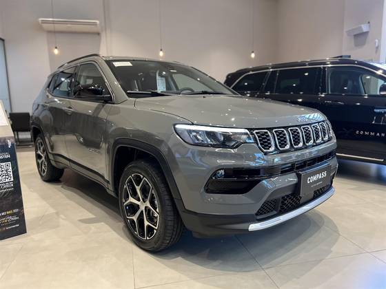 JEEP COMPASS 1.3 T270 TURBO FLEX LONGITUDE AT6